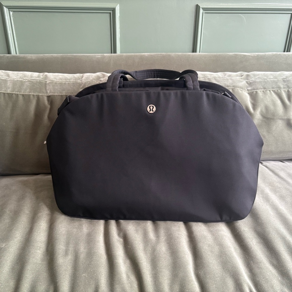 Lululemon City Essentials Bag 25L - Picture 7 of 7
